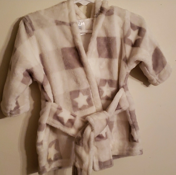 Creamy White/gray Checkered 0-9 Month Bath Robe - Picture 2 of 7